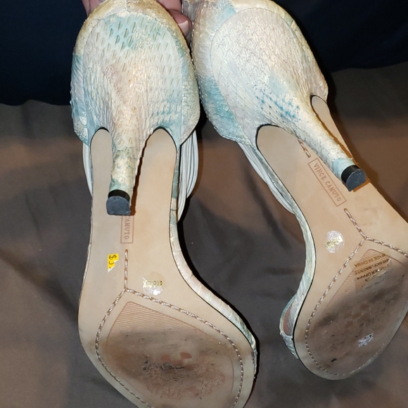 Vincent Camuto snake sandles - Picture 6 of 8